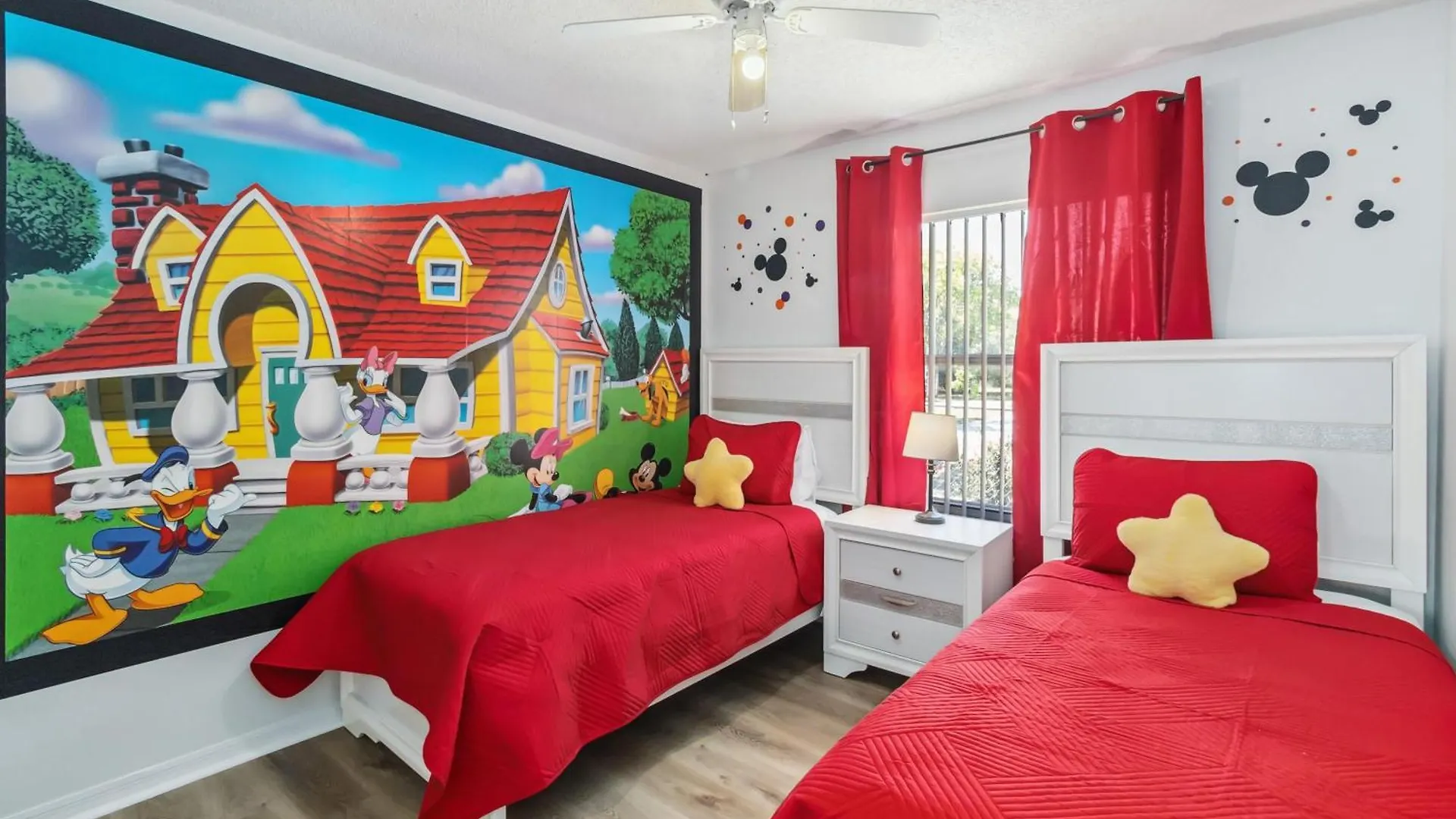 5-3 Vacation Home With A Large Pool Near The Disney Attractions!! Davenport 0*,  United States